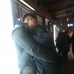 물고빨고 하는 커플... 그러니까 요즘 <b>젊은이</b>들이 욕을 먹는겁니다..