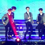 [EXO] 어제 서가대 <b>무대</b>중 경수 백현