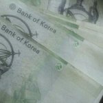 [EXO] <b>야상</b>주머니에서 5만원 줍했다 했잖아