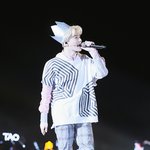 [EXO] 나는 준면이 <b>이사진</b>이 제일 좋던데