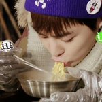 [EXO] 민석아,<b>라면</b> 먹고 갈래?