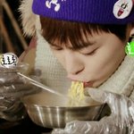 [EXO] 민석이는