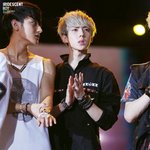 [EXO] 이씽이가 최고의<b>행운</b>부르는거 둥?