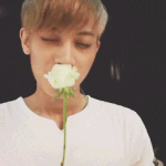 [EXO] <b>꽃선물</b>을 해줬더니