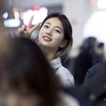 여자는 확실히 <b>피부</b>다