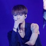 [EXO] 야 <b>호모</b>가 어깨랑 키차이로 미는거?