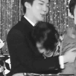 [위너] <b>말투</b> 조곤조곤 <b>다정</b>한 사람 너므 조아......
