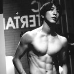[정용화] 정용화 <b>복근</b>보소 ㄷㄷㄷㄷ