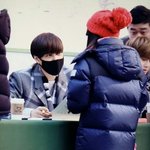 [EXO] 빼놓고옆에놔뒀는데 <b>간</b>수못한게 잘못은아니지ㅋㅋ