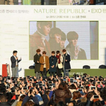 [EXO] 엑소말<b>고니</b>들이저기서있다고생각해봐