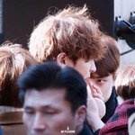 [EXO] 이거 얼핏보면 경수가 찬열이 <b>립밤</b>발라주는거같아