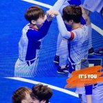 [EXO] 하루<b>종일</b> 민석이 질투하다가 덥썩하나 물었네 ㅋㅋㅋㅋ