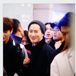 [EXO] 준면이 웃는거 보니깐 더 못보내겠다.............