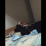휴대폰 보다 잠든 비투비 <b>임현식</b>ㅋㅋㅋㅋ