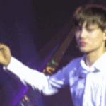 [EXO] 나지금<b>서점</b>가고있는데