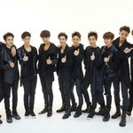 [EXO] 야 스탠딩 100번대면 펜스잡기<b>힘듬</b>?