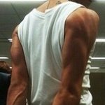 [제발조언좀] 진짜 여자들은 <b>핏줄</b>? 잔근육? 그런거 좋아함?