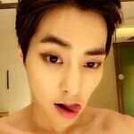 [EXO] 근데 눈 진짜 존나이쁘다;;