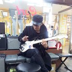 [EXO] 찬열이 가족<b>장만</b> 사진 데리고 왔음