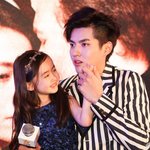 [EXO] 애기야 위험해 <b>도망쳐</b>!!