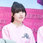 여자친구 <b>예린이</b> 강지영 좀 닮은듯?!