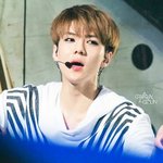 [세훈] 유난히 빛나던 <b>콘서트장</b> 세훈이