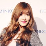 <b>포토월</b>에 선 아이돌들