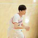 농구하는 엘............ 멋있자나..........