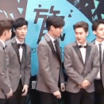 [엑소] 요즘엑소사이에서 유행하는<b>놀이</b>