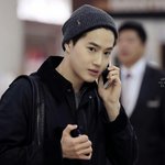 [EXO] 지금일어났는데 쟤네는 좃뉴<b>비들</b>이냐?