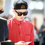 [EXO] 사진뒤지다 구사즈 공항옷떠오른다ㅋㅋ