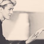 [EXO] 괜찮아 손도 발도 남자보다 작으면 된거야