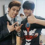 [인피니트] 사생년 덕분에 출구 더 단단하게 <b>봉쇄</b>당함