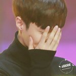 [EXO] ㅅㅂ친구한테 돈받아야하는데 뭐라고함?