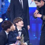 [EXO] 근데 하얀 <b>효린</b>닮았다하면 칭찬이야?