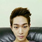 아빠 로부터 셀카가 <b>도착</b>했습니다