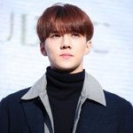 머리내리면 미모가 더 <b>폭발</b>하는 엑소 멤버