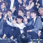 [EXO] 야 나 <b>예언</b>해본다 성지순례하고 가셈ㄹㅇ