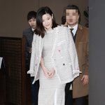 거지존 머리에도 분위기 돋는 전지현...
