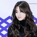 [한효주] 피부가 너무 하얘서 뱀파이어 같은 한효주