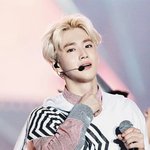 [EXO] 애들 분홍<b>셔츠</b>보고싶다