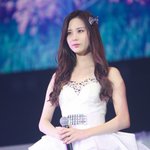 女아이돌의 <b>여신</b> 웨이브 <b>머리</b>
