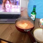 <b>틈새</b>라면 먹었는데 매워죽는줄 ㅠㅠ