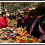 [신천지] 신천지 군산교회 <b>자원</b>봉사단 “재래시장 함께 가요”