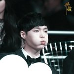 [EXO] 얘들아단콘때슬로건말이야