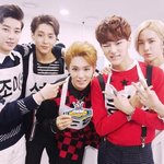 뜰 것 같은 남자아이돌 유니크 (머글들 사냥하러 옵니다)