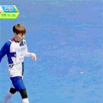 [EXO] 시우민 <b>풋살</b> 공주손ㅋㅋㅋ