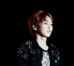 [EXO] 야 민석이 음중 엠씨때 한복입고 앙탈<b>부리</b>는 짤