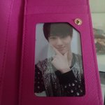 [EXO] 둘 중 뭐 넣고다닐까 ㅊㅂ좀