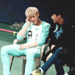 [EXO] 2층<b>맨앞</b> vs 1층<b>맨</b>뒤